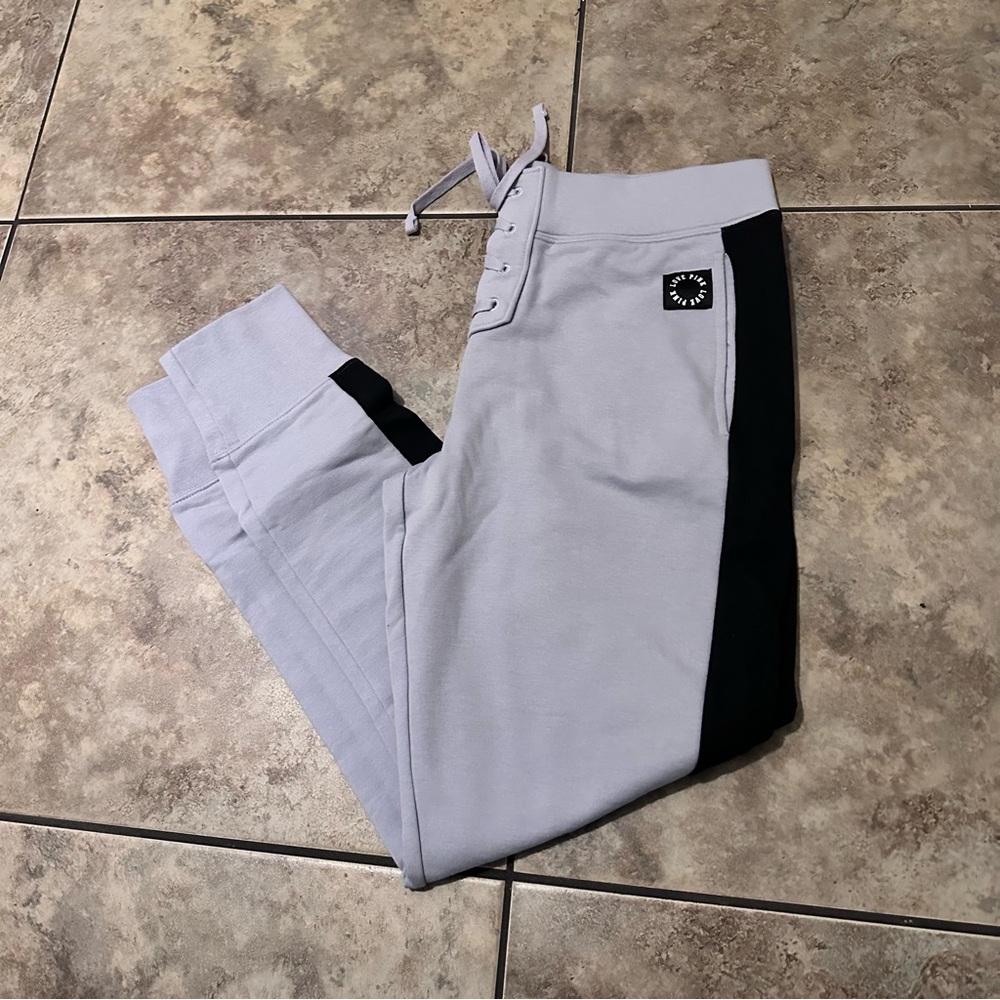 PINK Victorias Secret Lavender Skinny Collegiate Joggers